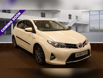 2014 (64) - 1.8 VVT-h Icon Plus Hatchback 5dr Petrol Hybrid CVT Euro 5 (s/s) (136 ps)