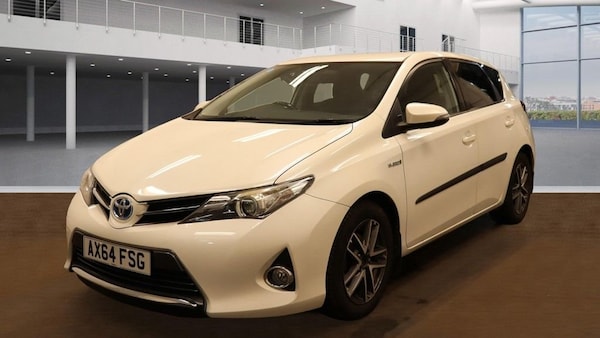 Used Toyota Auris 2014 for sale - 75998672: Photo 2