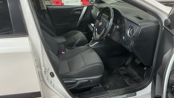 Used Toyota Auris 2014 for sale - 75998672: Photo 9