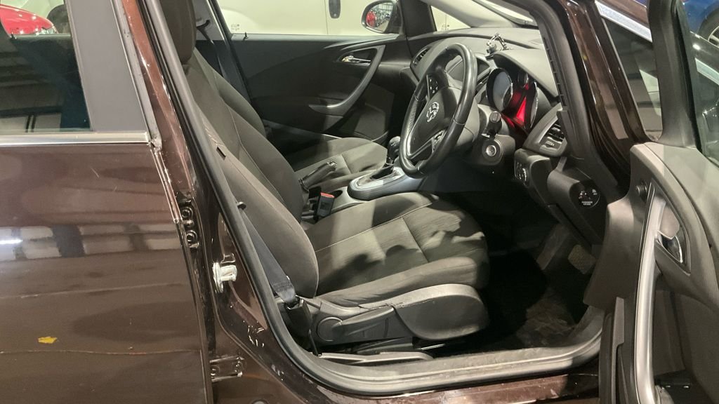 Used Vauxhall Astra 2014 for sale - 76582834: Photo 9