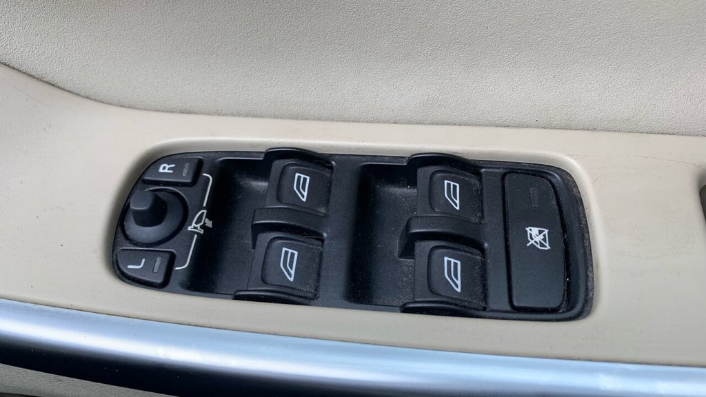 Used Volvo XC60 2009 for sale - 76496014: Photo 28