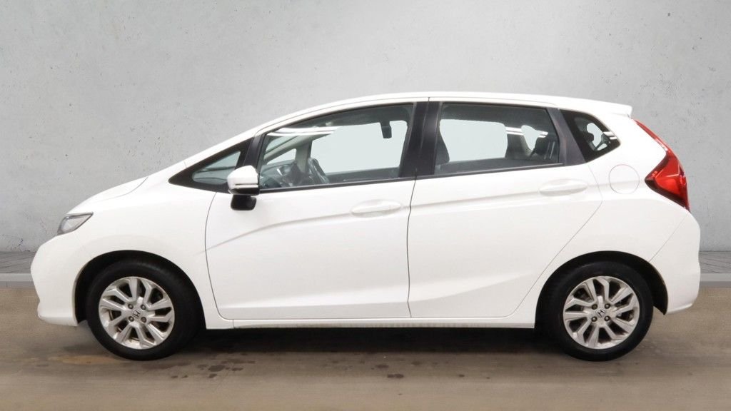 Used Honda Jazz 2018 for sale - 77941683: Photo 6