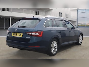 Used Skoda Superb 2019 for sale - 78543525: Photo
