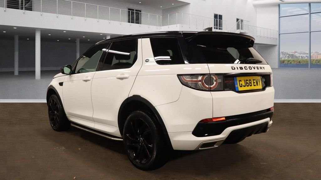 Used Land Rover Discovery Sport 2018 for sale - 76486984: Photo 3