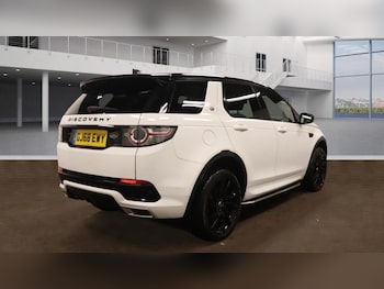 Used Land Rover Discovery Sport 2018 for sale - 76486984: Photo