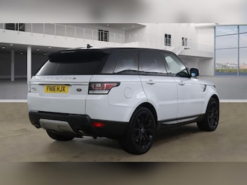 Used Land Rover Range Rover Sport 2016 for sale - 76439049: Photo