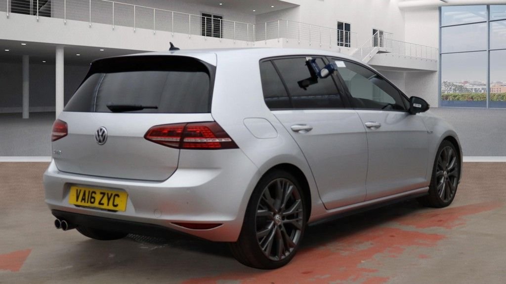 Used Volkswagen Golf 2016 for sale - 76953995: Photo 10