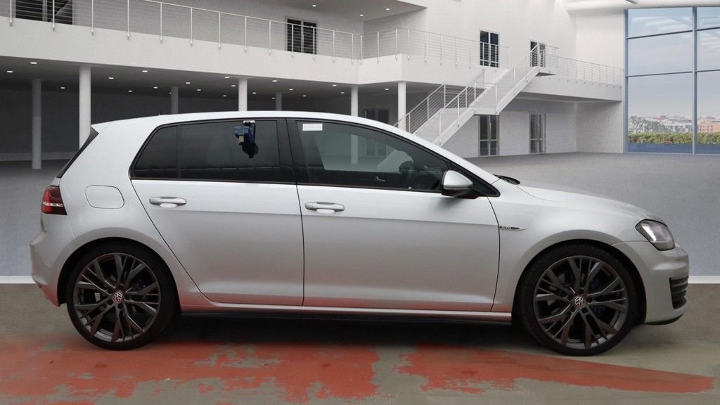 Used Volkswagen Golf 2016 for sale - 76953995: Photo 11