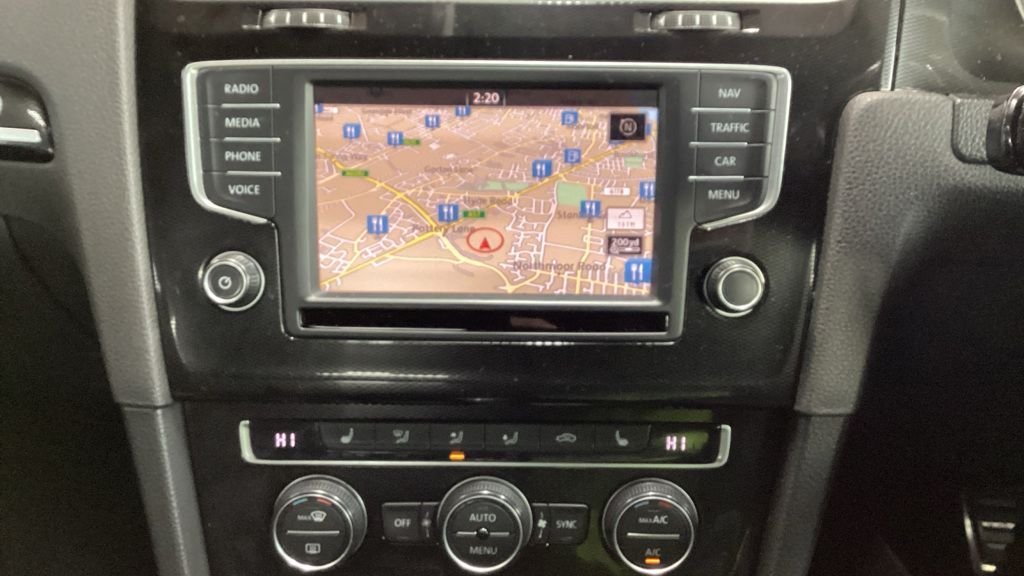 Used Volkswagen Golf 2016 for sale - 76953995: Photo 17