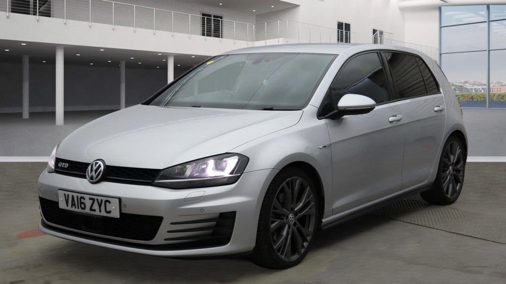 Used Volkswagen Golf 2016 for sale - 76953995: Photo 8