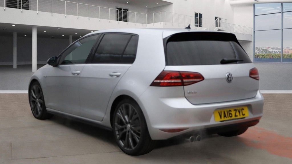 Used Volkswagen Golf 2016 for sale - 76953995: Photo 9