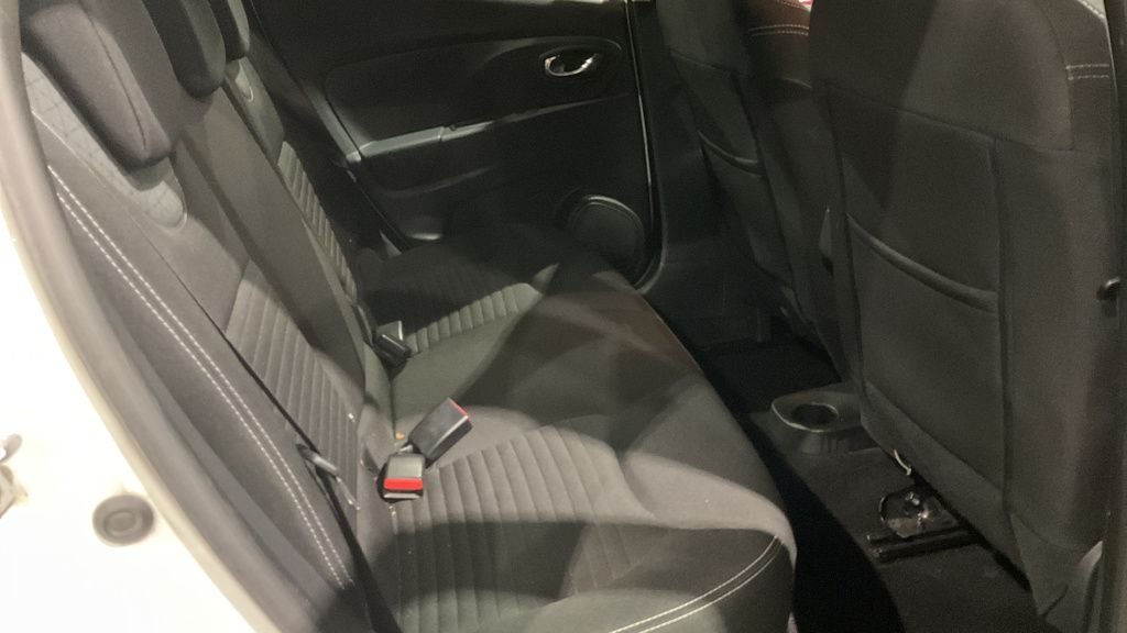 Used Renault Clio 2014 for sale - 76496038: Photo 7