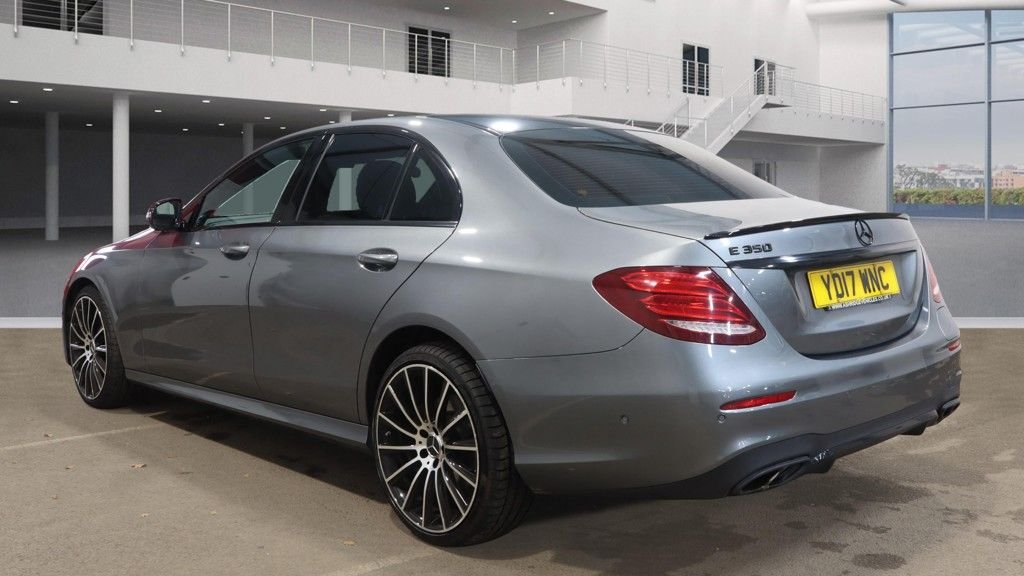 Used Mercedes-Benz E Class 2017 for sale - 76430390: Photo 3