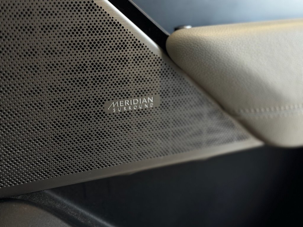 Used Land Rover Range Rover Velar 2018 for sale - 76509786: Photo 21