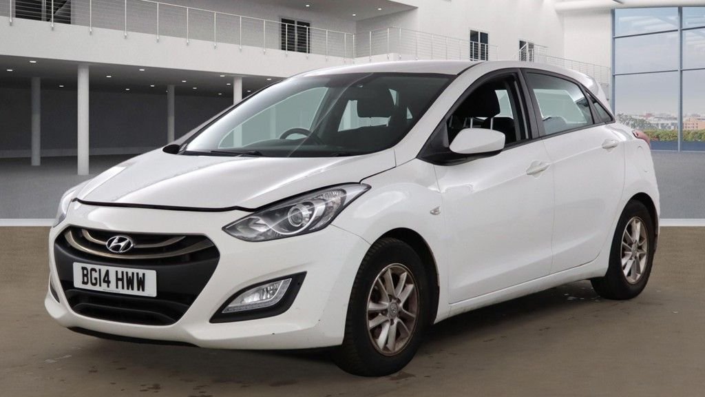 Used Hyundai i30 2014 for sale - 77668735: Photo 8