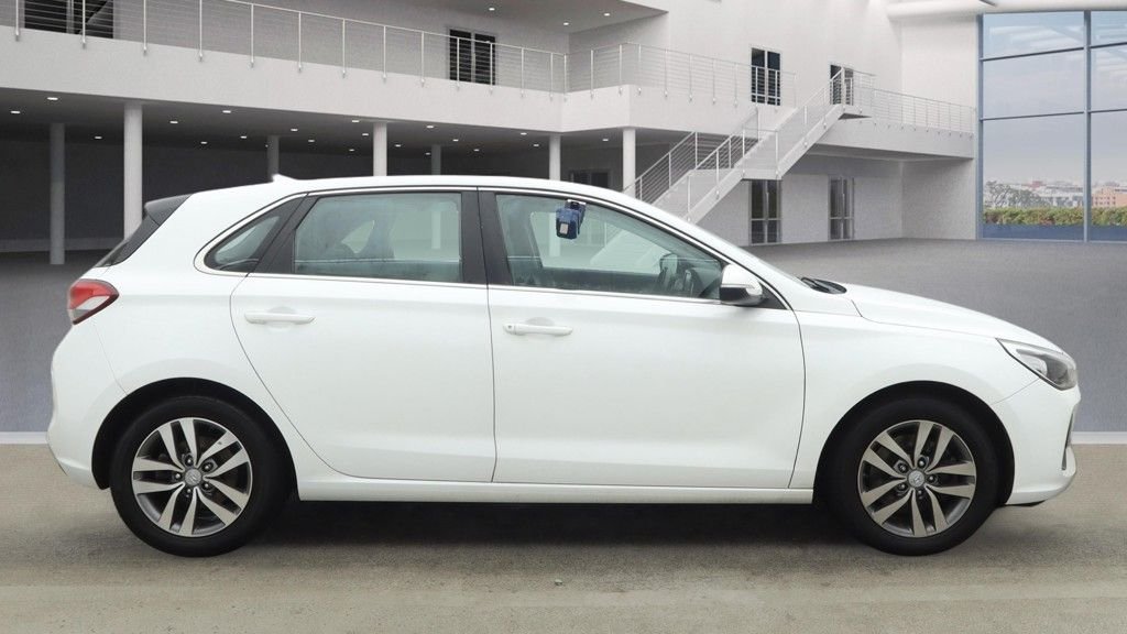 Used Hyundai i30 2018 for sale - 77239375: Photo 17
