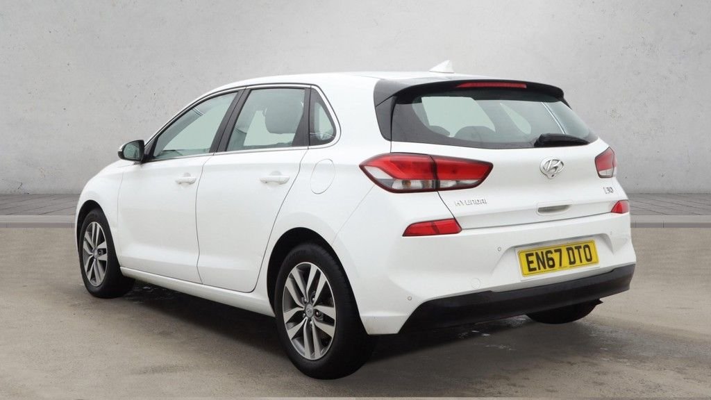 Used Hyundai i30 2018 for sale - 77239375: Photo 3