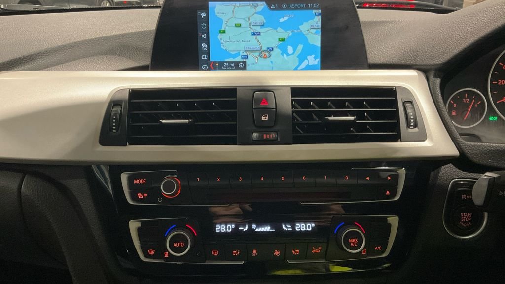 Used BMW 3 Series 2018 for sale - 76591046: Photo 11