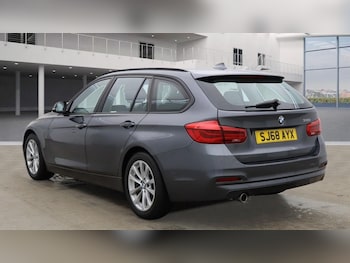 Used BMW 3 Series 2018 for sale - 76591046: Photo