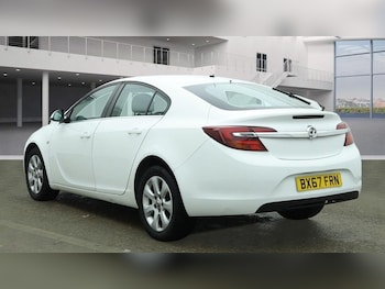 Used Vauxhall Insignia 2017 for sale - 76132088: Photo 3
