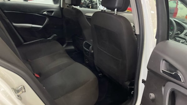Used Vauxhall Insignia 2017 for sale - 76132088: Photo 8