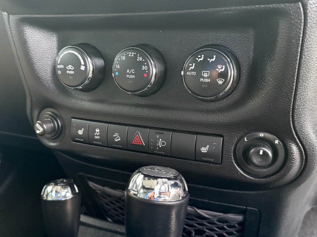 Used Jeep Wrangler 2018 for sale - 76202422: Photo 13