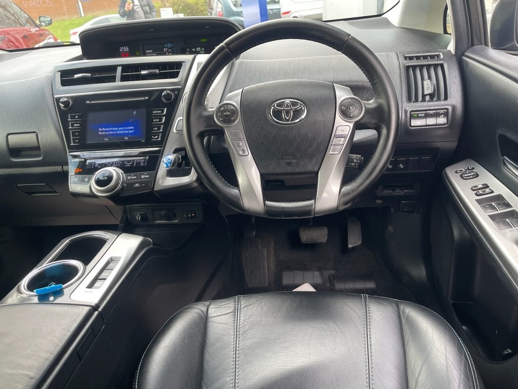 Used Toyota Prius+ 2015 for sale - 77905019: Photo 14