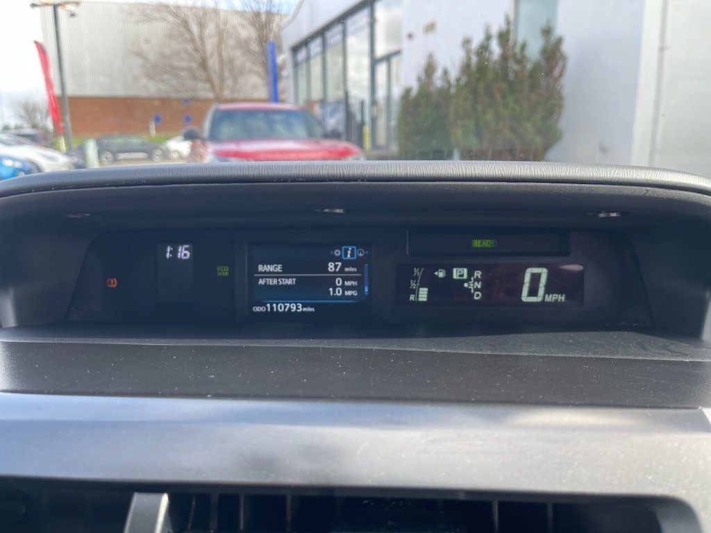 Used Toyota Prius+ 2015 for sale - 77905019: Photo 18