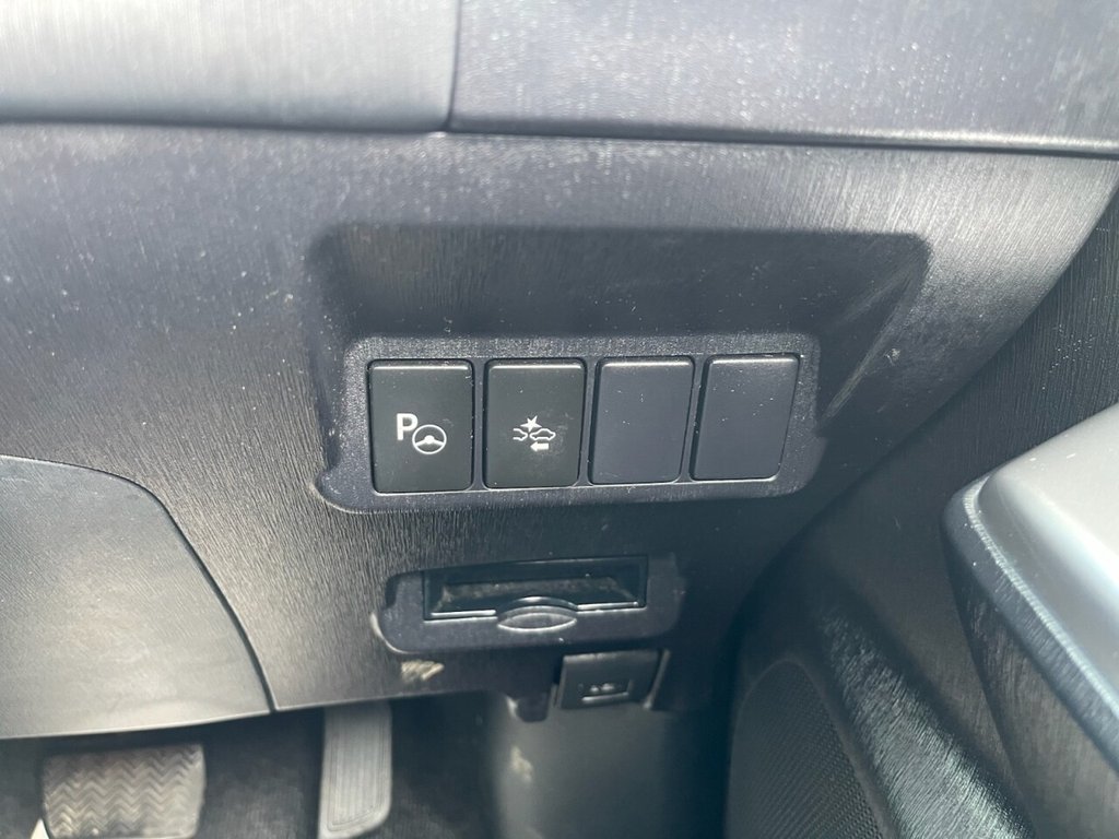 Used Toyota Prius+ 2015 for sale - 77905019: Photo 27