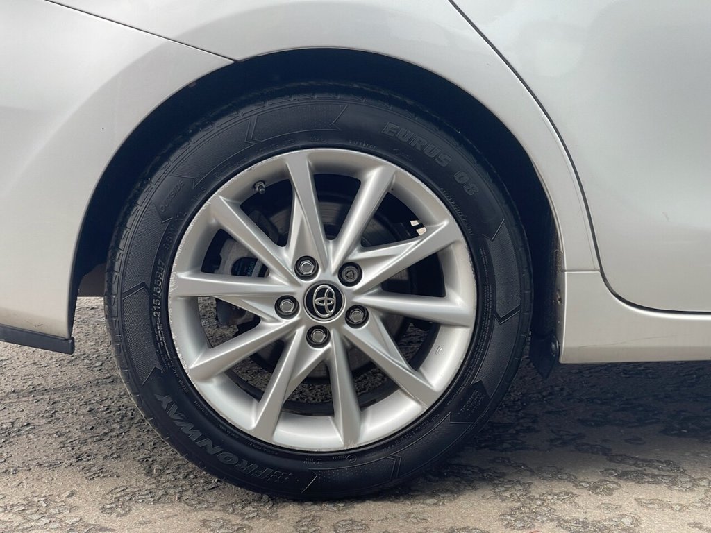 Used Toyota Prius+ 2015 for sale - 77905019: Photo 28