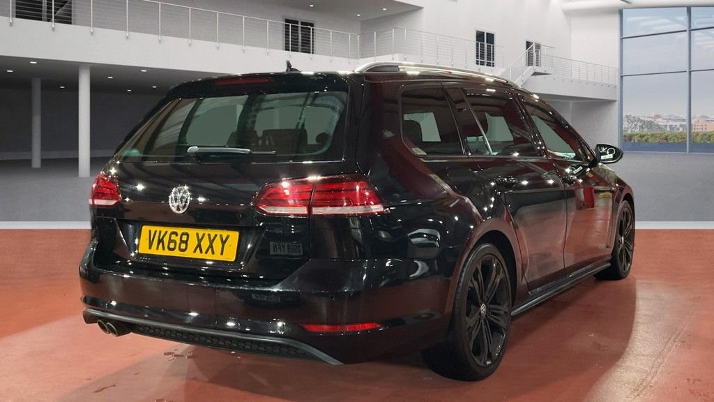 Used Volkswagen Golf 2018 for sale - 77315969: Photo 14