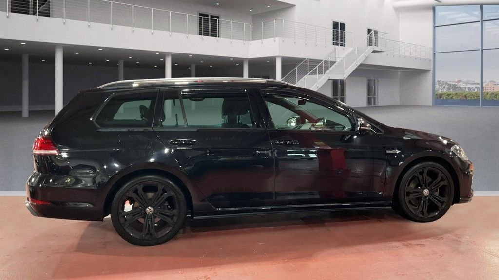 Used Volkswagen Golf 2018 for sale - 77315969: Photo 15