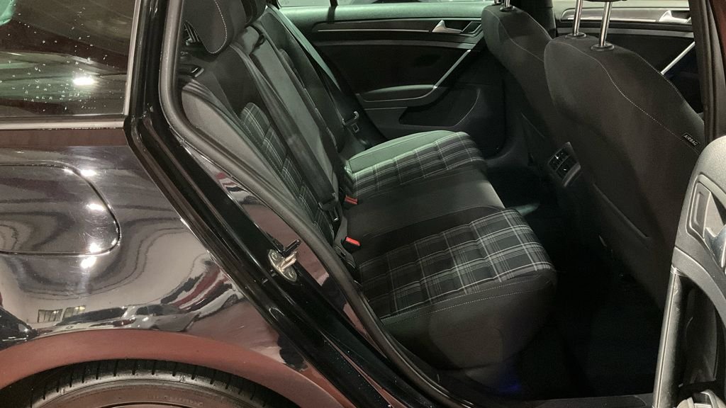 Used Volkswagen Golf 2018 for sale - 77315969: Photo 18