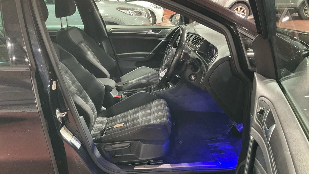 Used Volkswagen Golf 2018 for sale - 77315969: Photo 19