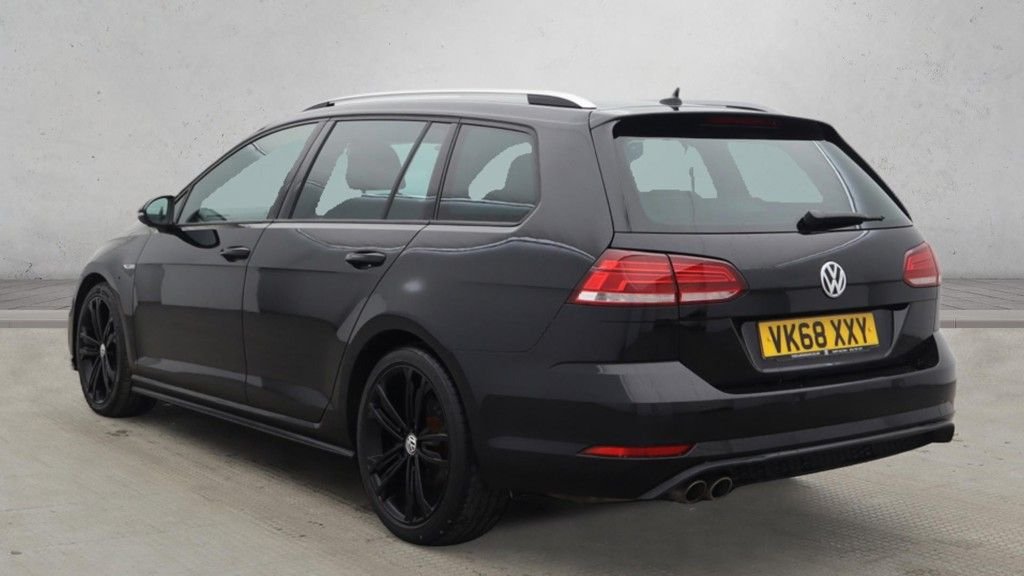 Used Volkswagen Golf 2018 for sale - 77315969: Photo 3