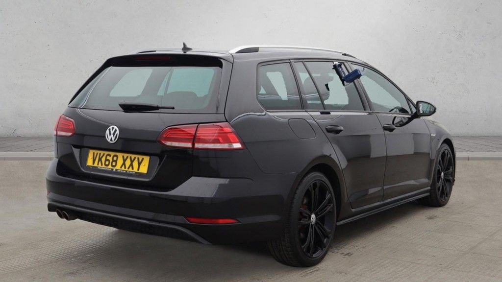 Used Volkswagen Golf 2018 for sale - 77315969: Photo 4