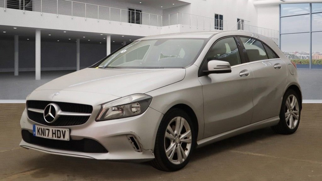 Used Mercedes-Benz A-Class 2017 for sale - 76454124: Photo 2
