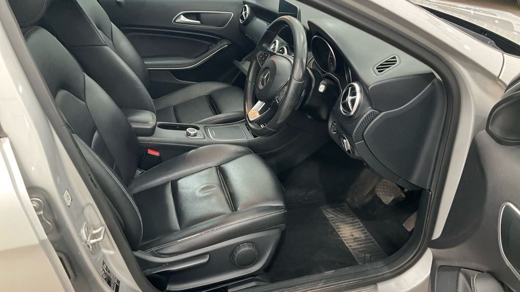 Used Mercedes-Benz A-Class 2017 for sale - 76454124: Photo 9