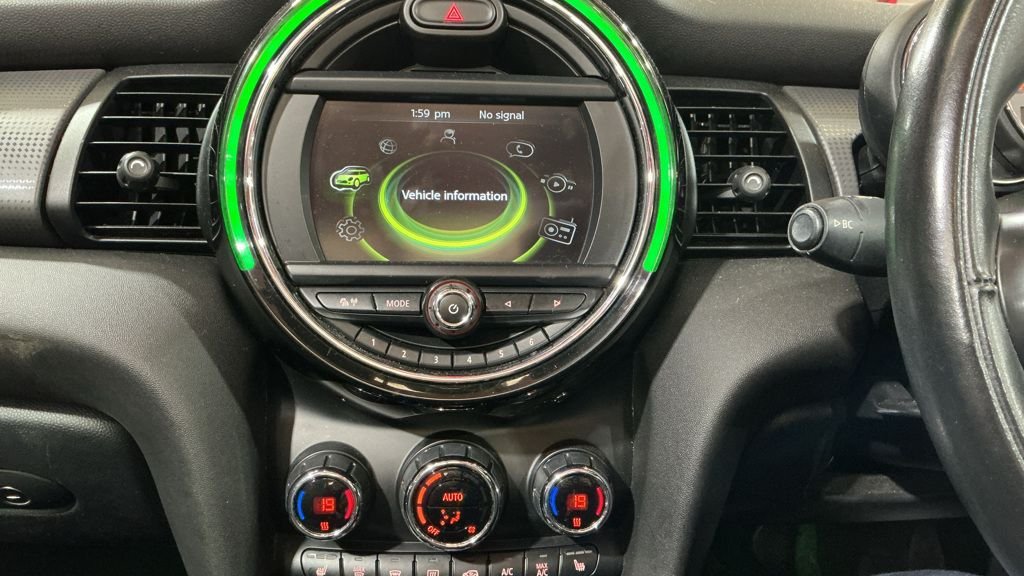 Used MINI Convertible 2017 for sale - 77739628: Photo 17