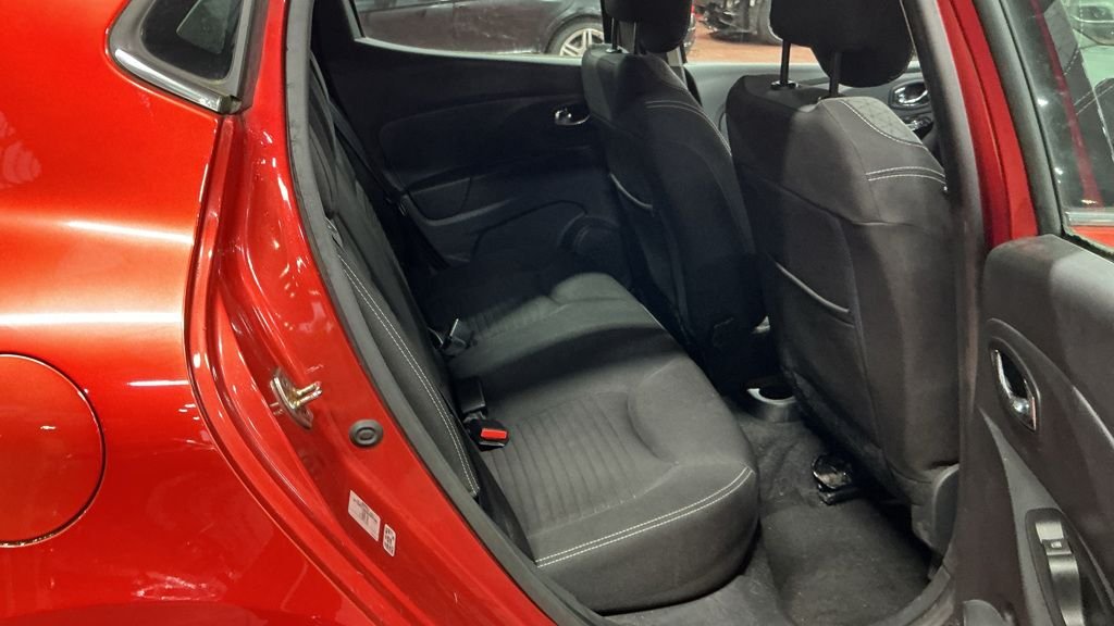 Used Renault Clio 2014 for sale - 76590928: Photo 8