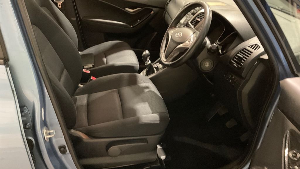 Used Hyundai Ix20 2012 for sale - 76496074: Photo 7