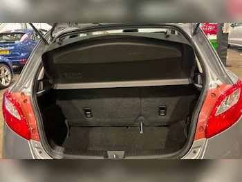 Used Mazda Mazda2 2014 for sale - 76163261: Photo 4