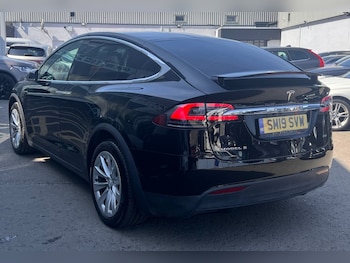 Used Tesla Model X 2019 for sale - 79437760: Photo