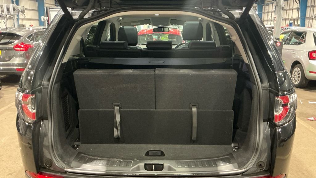 Used Land Rover Discovery Sport 2018 for sale - 78022072: Photo 19