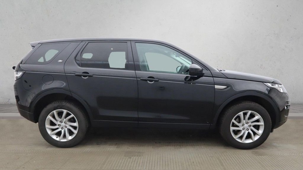 Used Land Rover Discovery Sport 2018 for sale - 78022072: Photo 7