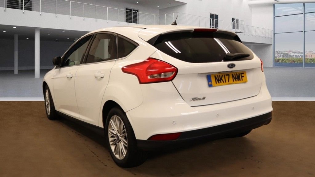 Used Ford Focus 2017 for sale - 76469944: Photo 3