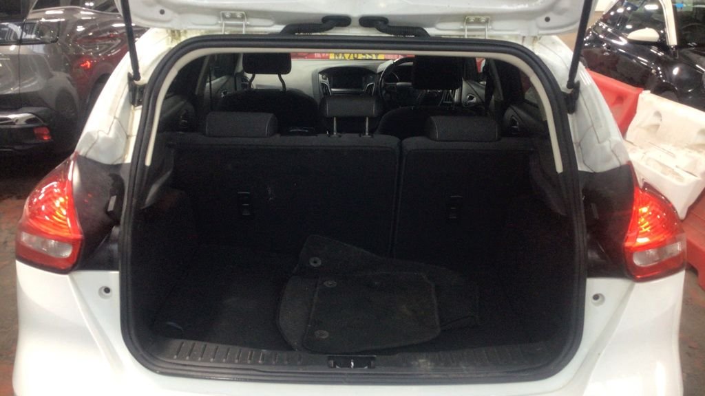 Used Ford Focus 2017 for sale - 76469944: Photo 5