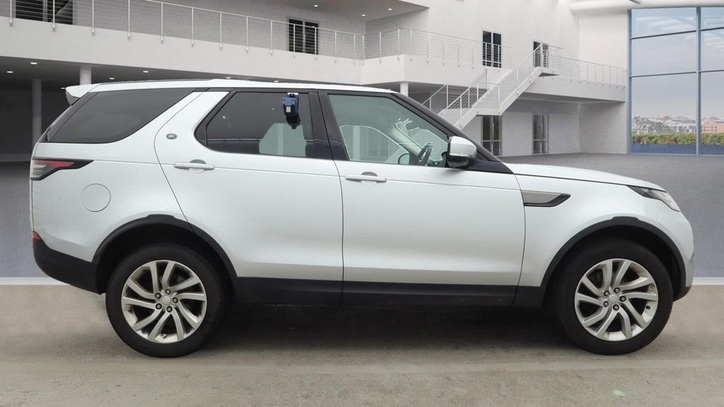 Used Land Rover Discovery 2018 for sale - 76977436: Photo 17