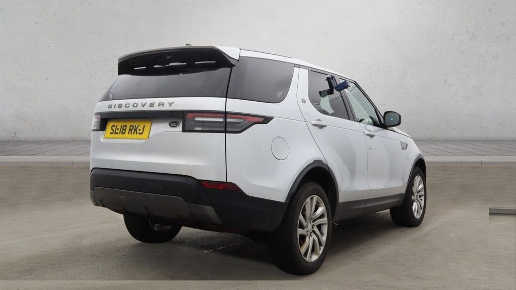 Used Land Rover Discovery 2018 for sale - 76977436: Photo 4