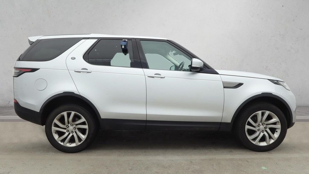 Used Land Rover Discovery 2018 for sale - 76977436: Photo 5